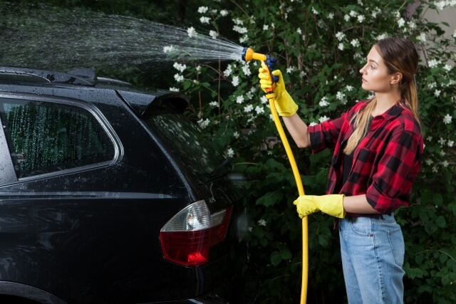 洗車で屋根も洗うべき 車のルーフを安全 綺麗に洗う方法を解説 ことブログ